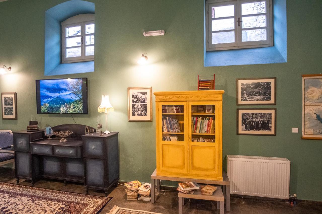 The Old School Boutique Hotel Сірако Екстер'єр фото