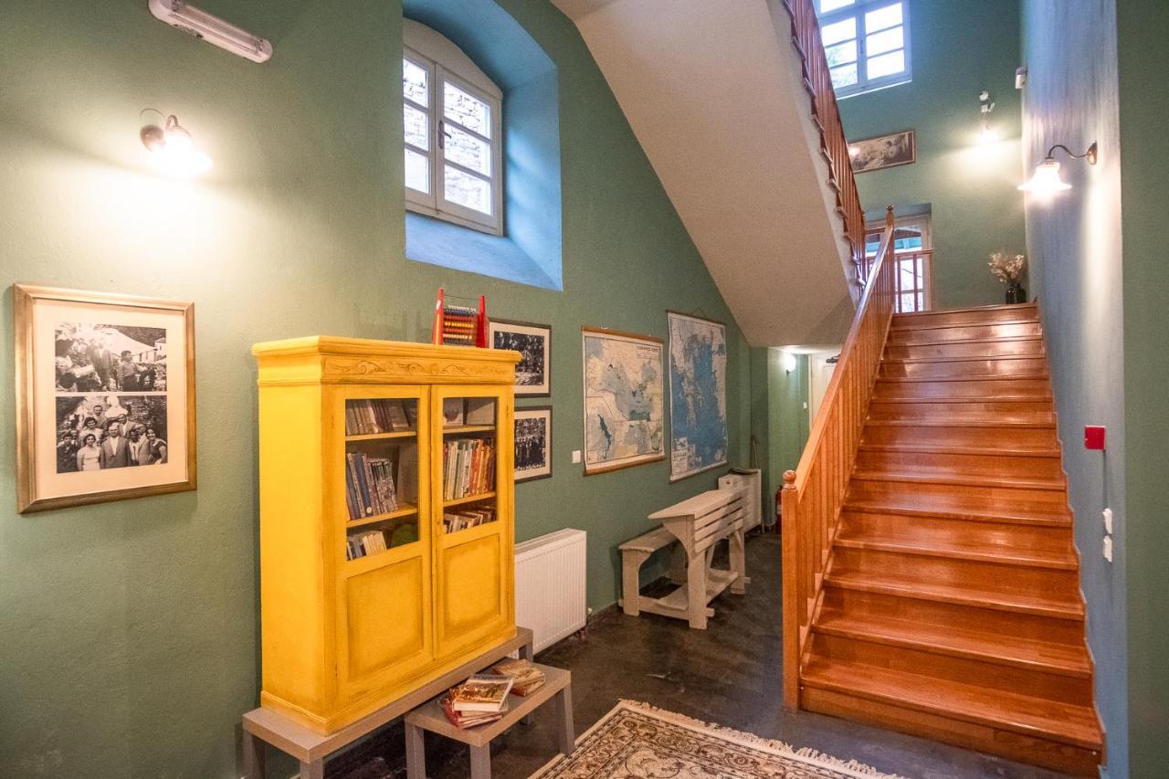 The Old School Boutique Hotel Сірако Екстер'єр фото