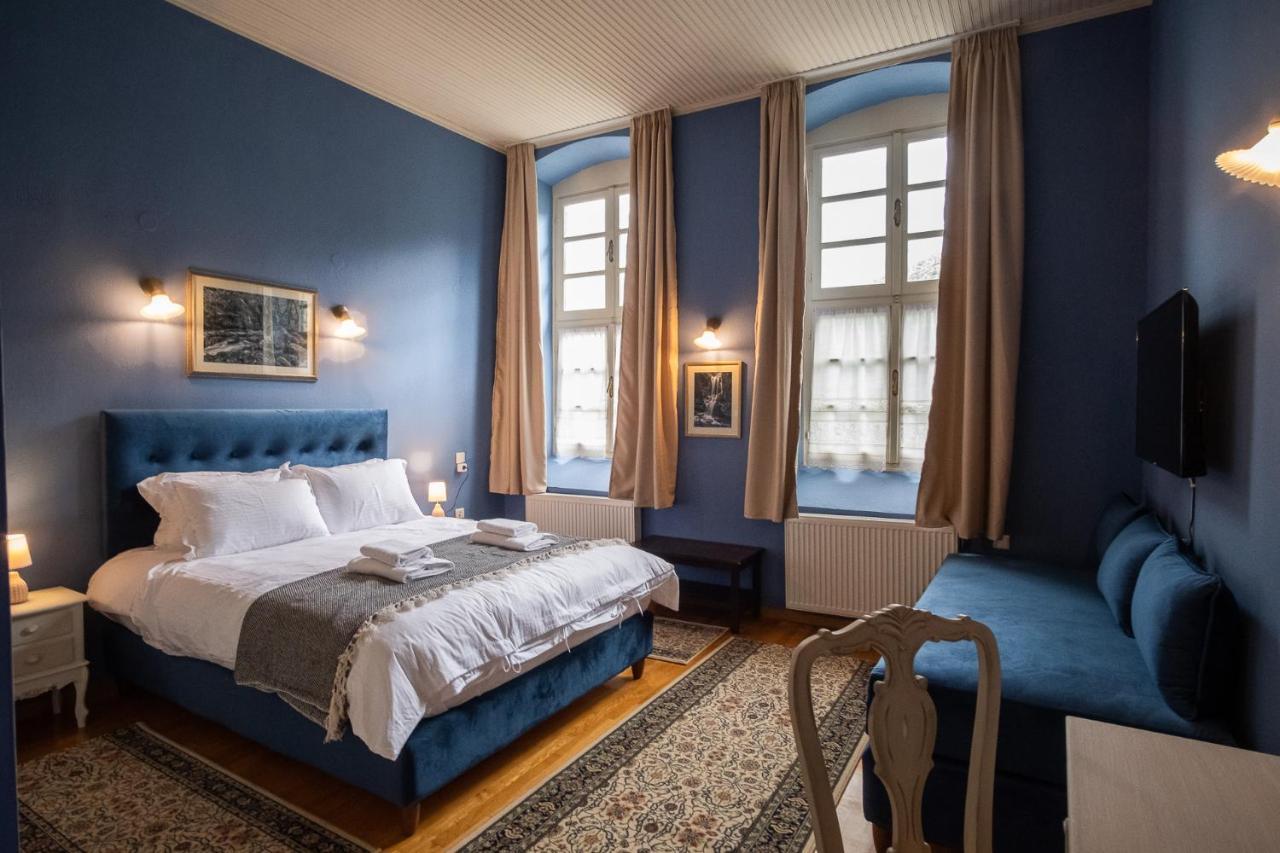 The Old School Boutique Hotel Сірако Екстер'єр фото